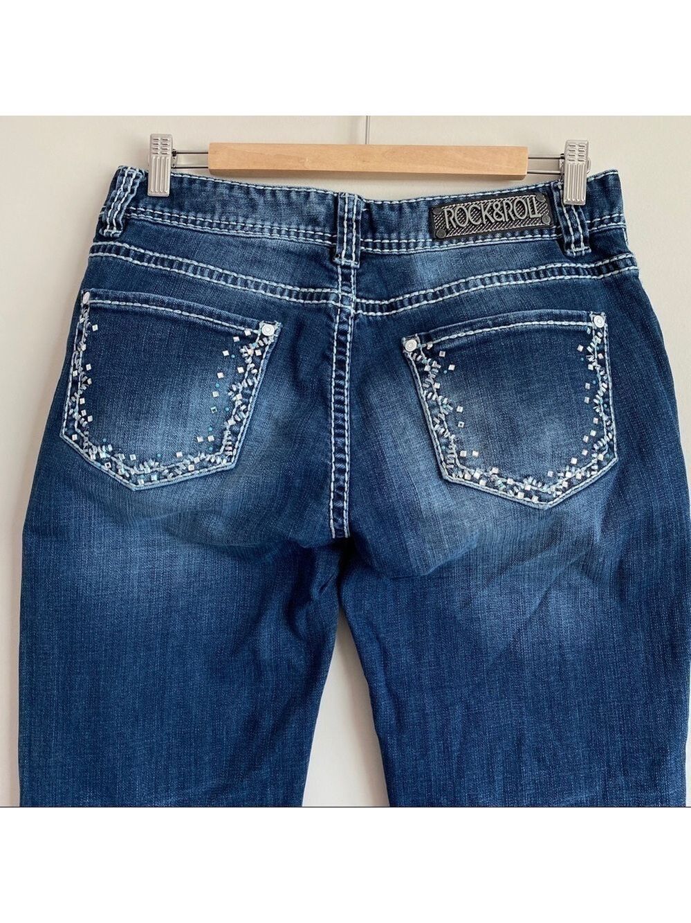 ROCK & Roll Cowgirl Mid Rise Bootcut Jeans 30x34 Embellished Pockets